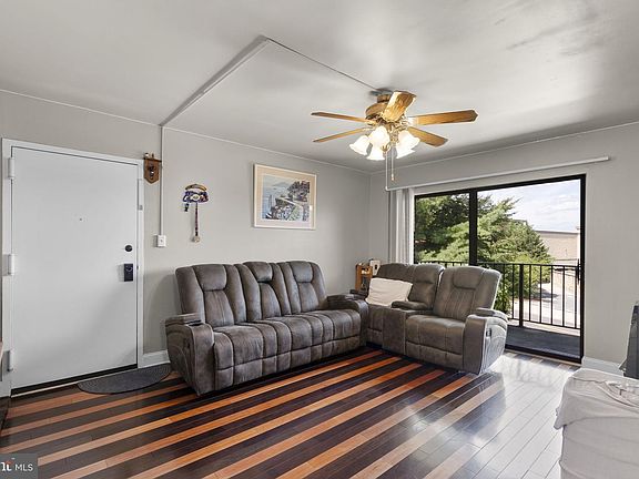 5th image of 17820 Buehler Rd APT 176