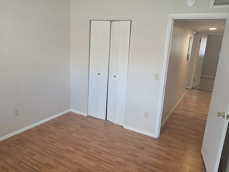 367 W Rosewood Ln — Photo 12