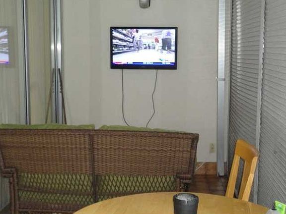 4th image of 6921 Environ Blvd APT 4R