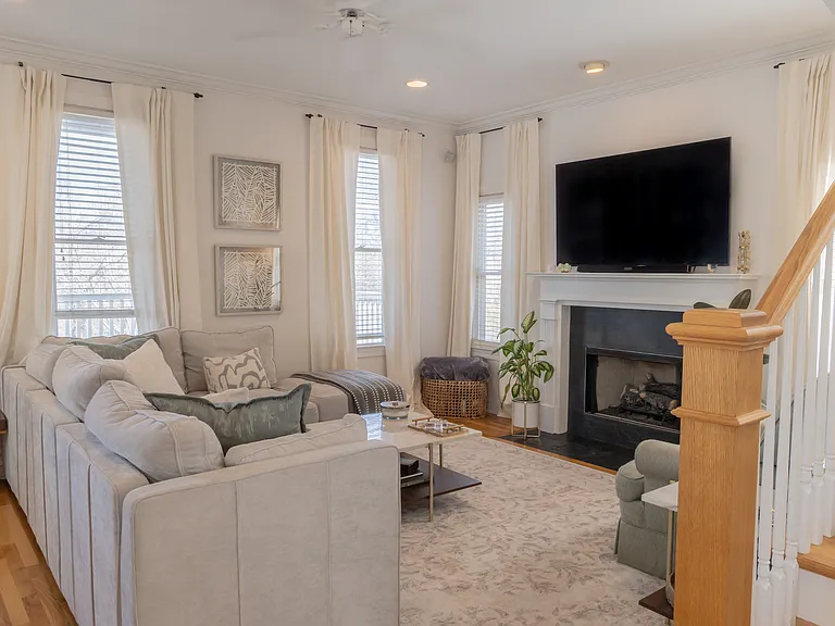 424 Patina Cir — Photo 3