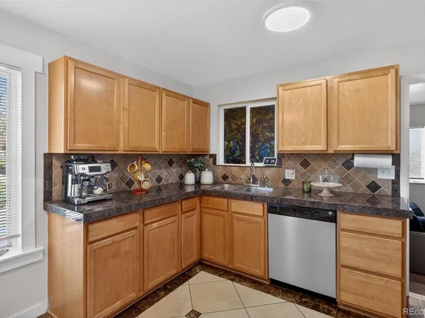 820 Newark Street, Aurora, CO 80010