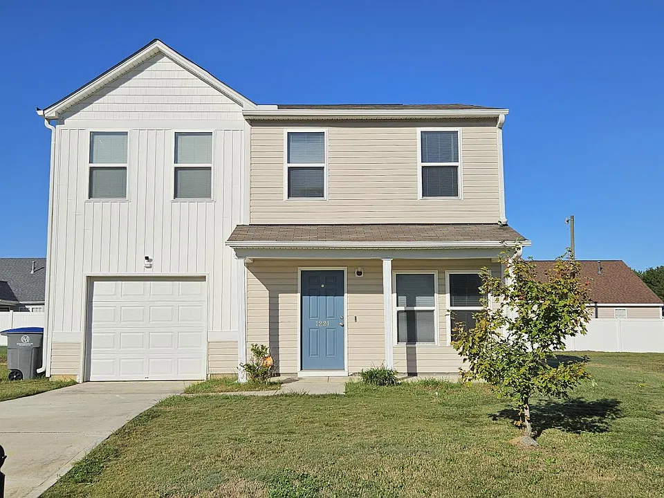 1224 Zoysia Dr