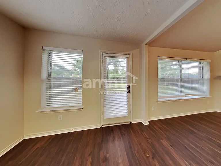 7015 Atasca Creek Dr — Photo 5