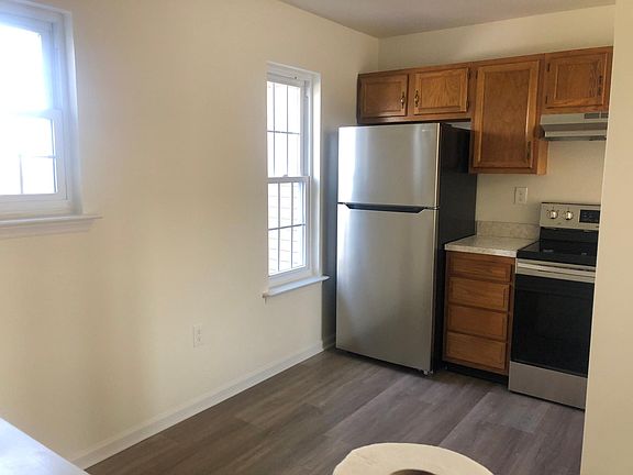 4th image of 287 Wexford Ct