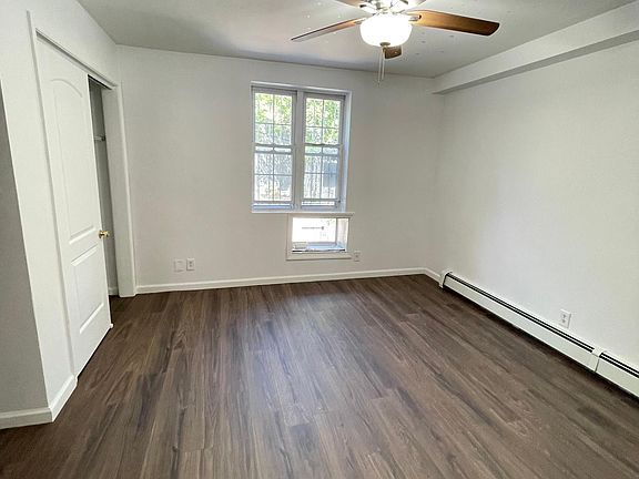 5th image of 965 Teller Ave #1