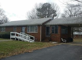 3918 Ferndale Cir, Petersburg, VA 23803