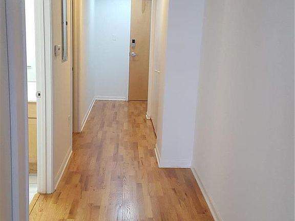3rd image of 1501 Locust 403