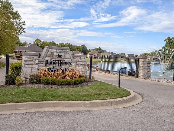 4th image of 1047 Pebble Beach Dr