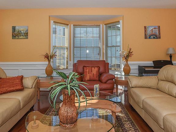 4th image of 710 Parkman Dr