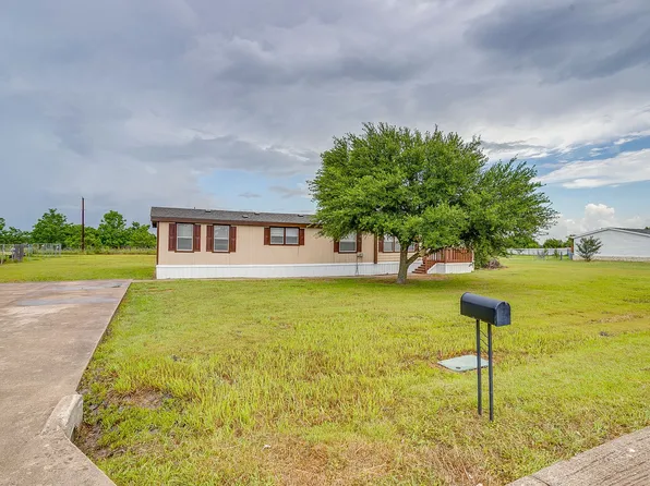 150 Hearne Ln, Red Oak, TX 75154
