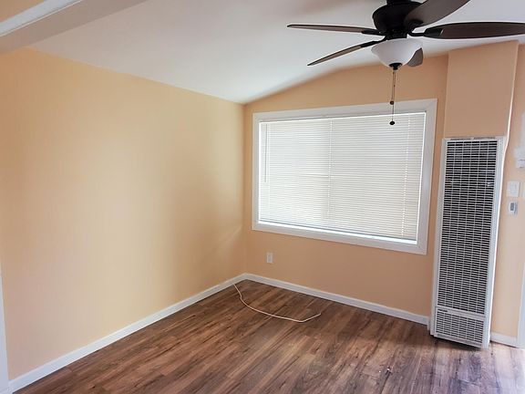 3rd image of 4745 Hawley Blvd #B