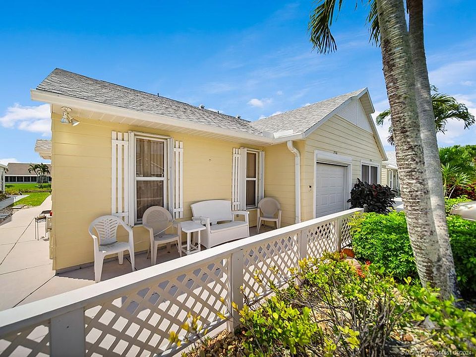 1st image of 2536 SE Tropical East Cir