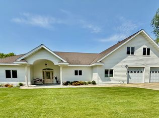 20 Mulberry Ln, Babbitt, MN 55706