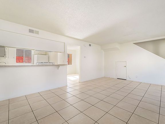 5th image of 233 N 18th St APT B