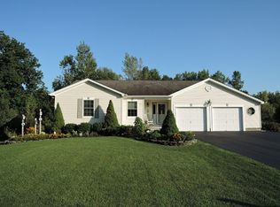 430 Benita Dr, Brockport, NY 14420