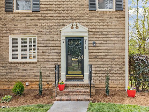 4th image of 2925 Wycliff Rd