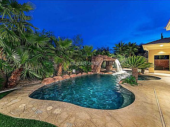 5th image of 3010 American River Ln