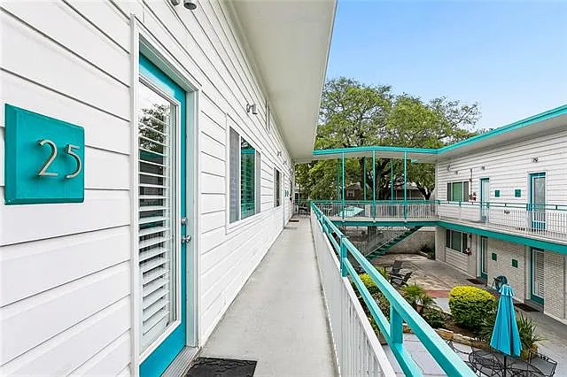 1 bed, 1.0 bath, 633 sqft, $1,600 — Photo 3