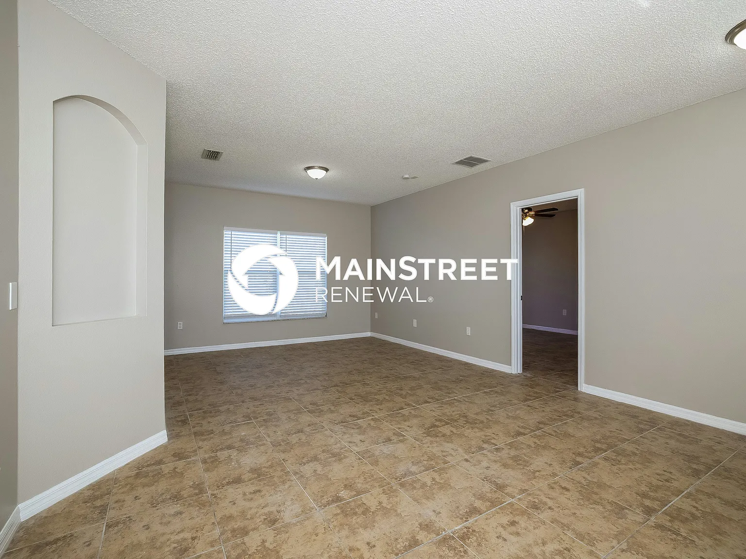 446 Spike Ct — Photo 2