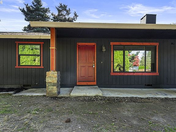 3rd image of 15856 SW Sunset Ct