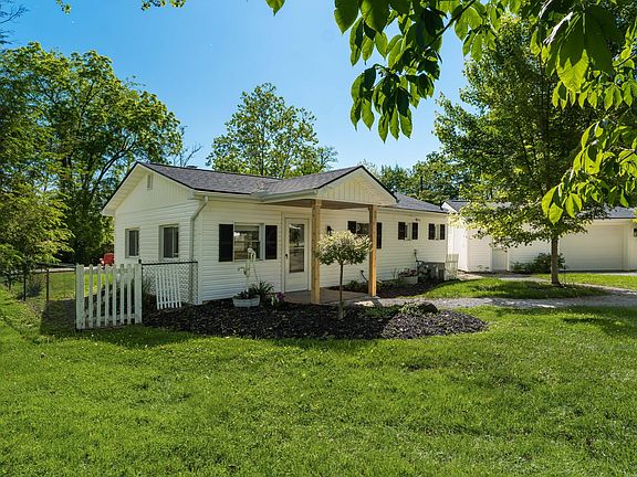 3rd image of 15378 Township Road 496