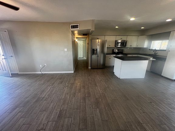 4th image of 5351 W Becker Ln