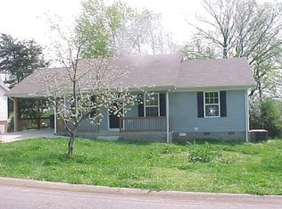 319 Pine Hill Dr, Hopkinsville, KY 42240