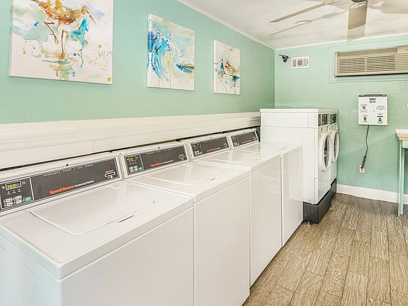 Laundry Center