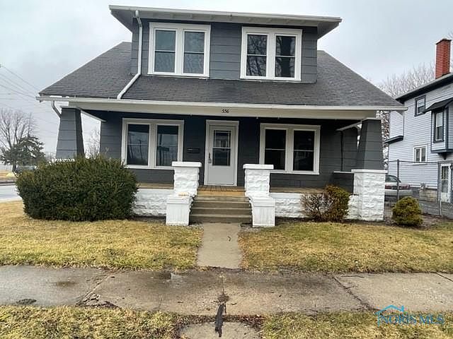 1st image of 556 W Lincoln St