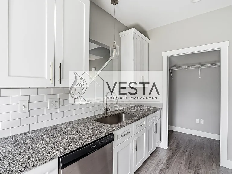 113 Stone Dr #105 — Photo 10
