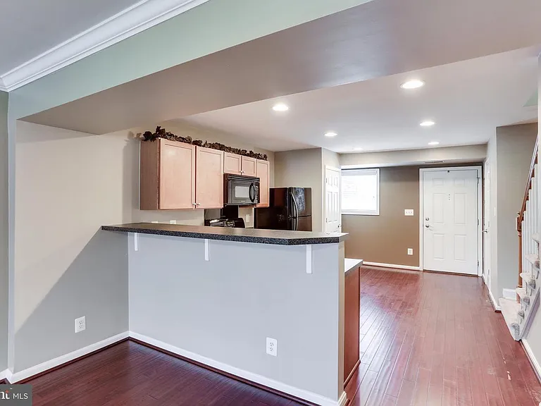 1615B N Van Dorn St #B — Photo 10