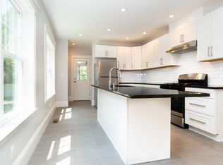 15 Carter Ter #1, Somerville, MA 02143