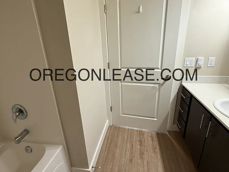 4040 Horace St #4 — Photo 5