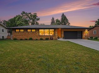 1089 Legion Park Dr, Holland, MI 49423