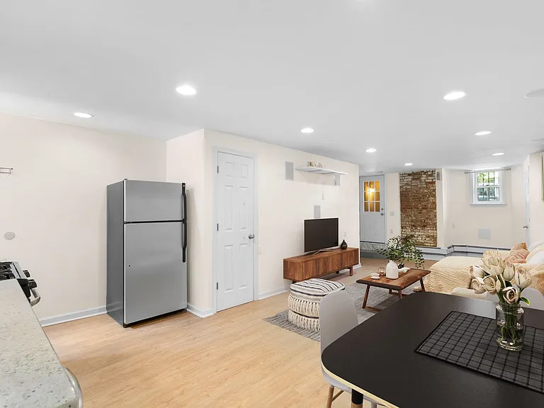 444 Pacific Ave #1 — Photo 3