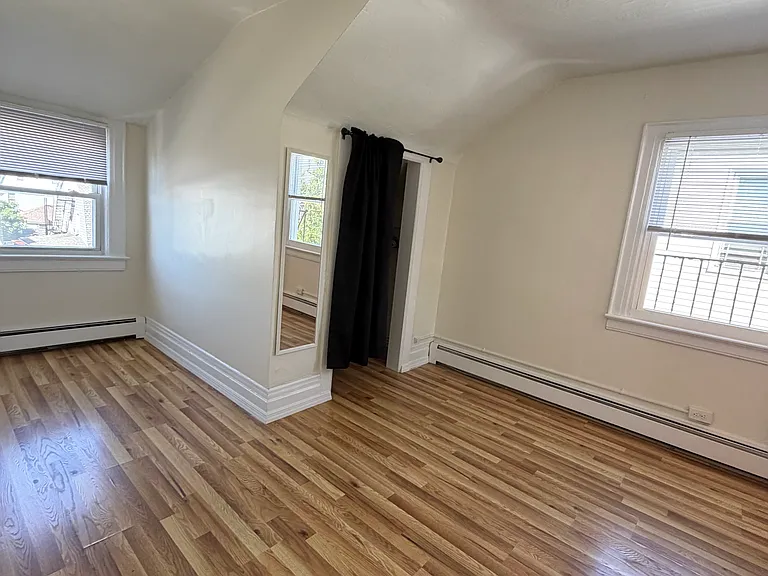 220 Beach 117 St #3 — Photo 6