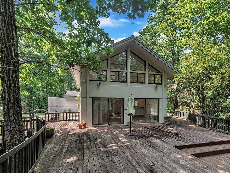 1st image of 8510 Dunlee Falls Rd