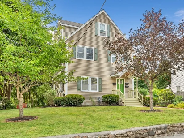 37 Winter St, Franklin, MA 02038