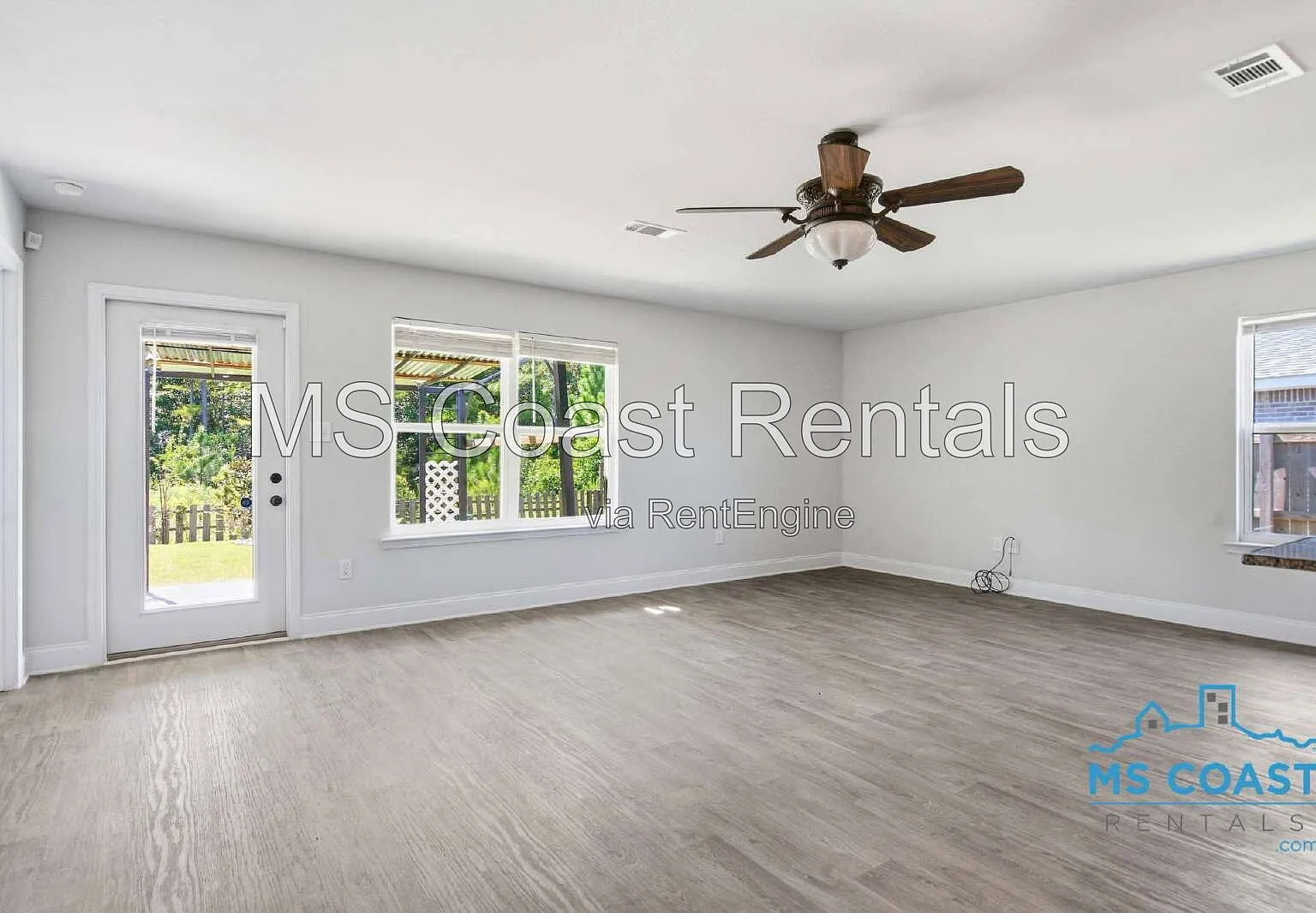 3 bed, 2.0 bath, 1525 sqft, $2,149 — Photo 3