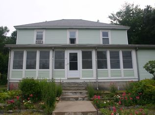 12 North St, Westford, MA 01886