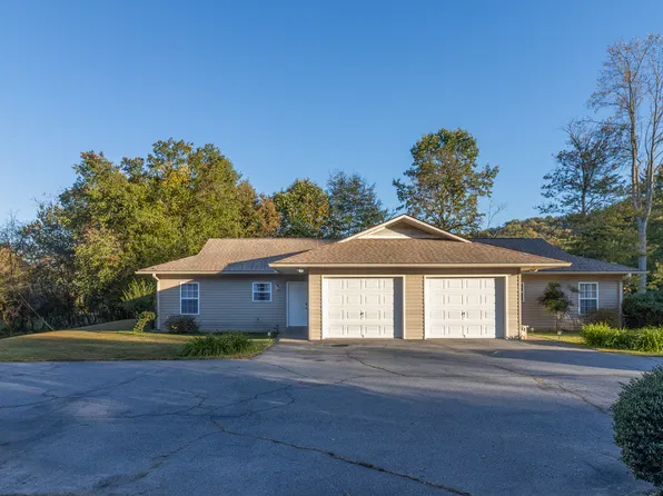647 Gallimore Rd #1, Brevard, NC 28712