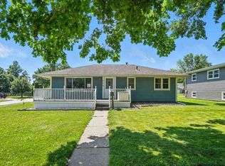 618 E 4th St, West Liberty, IA 52776
