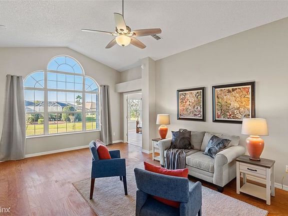 5th image of 2712R Castillo Dr