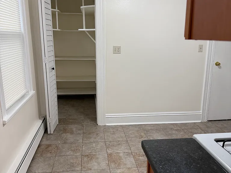 15 E Clay Ave #2 — Photo 5