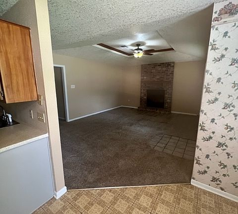 3rd image of 8970 Laura Ln