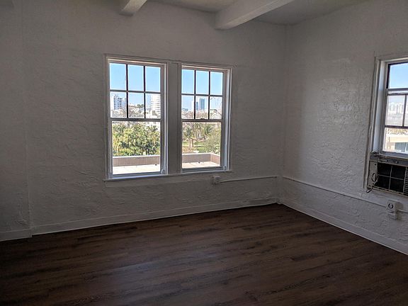 3rd image of 222 23rd St #607
