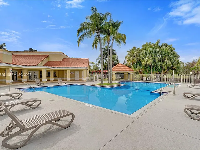 663 Vista Isles Dr #1711 — Photo 22