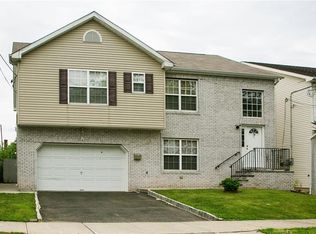 17A Jeanette St, Carteret, NJ 07008
