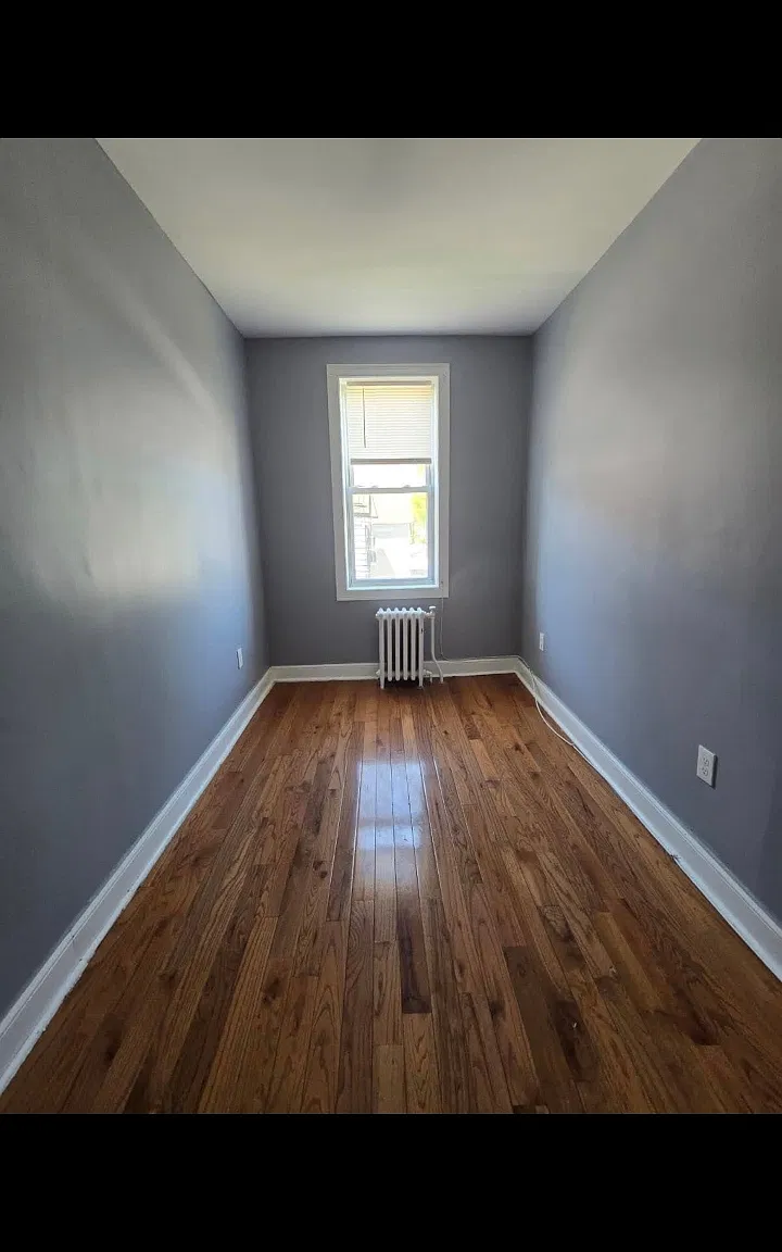 399 Avenue C — Photo 3