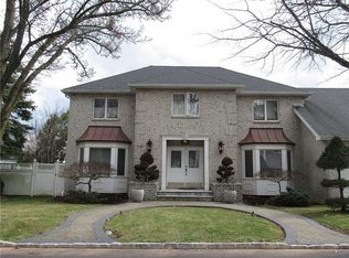 160 Vail Ave, Staten Island, NY 10309